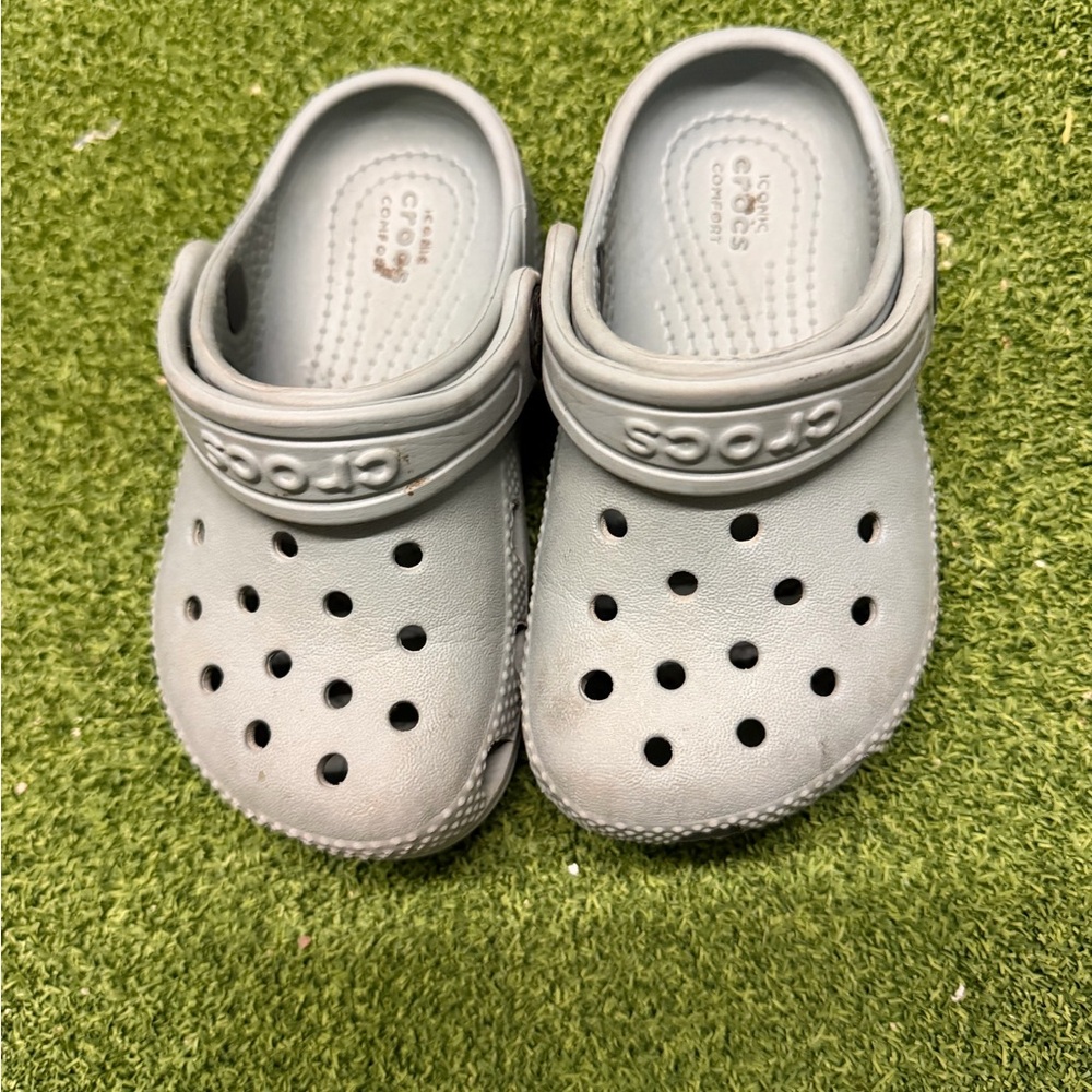 CROCS Kids Classic Clogs in Light Gray